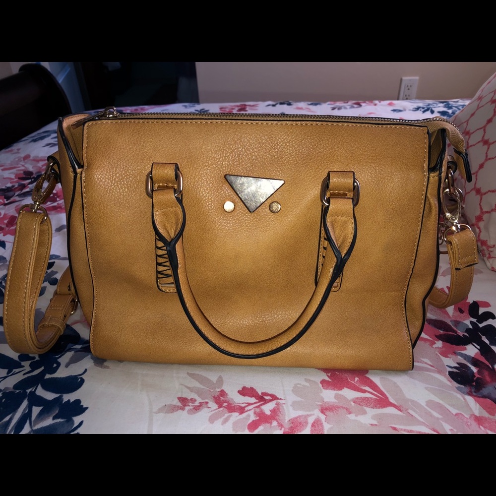 Hand bag